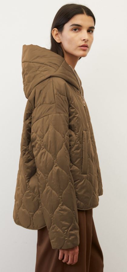 Jacke im Capestil