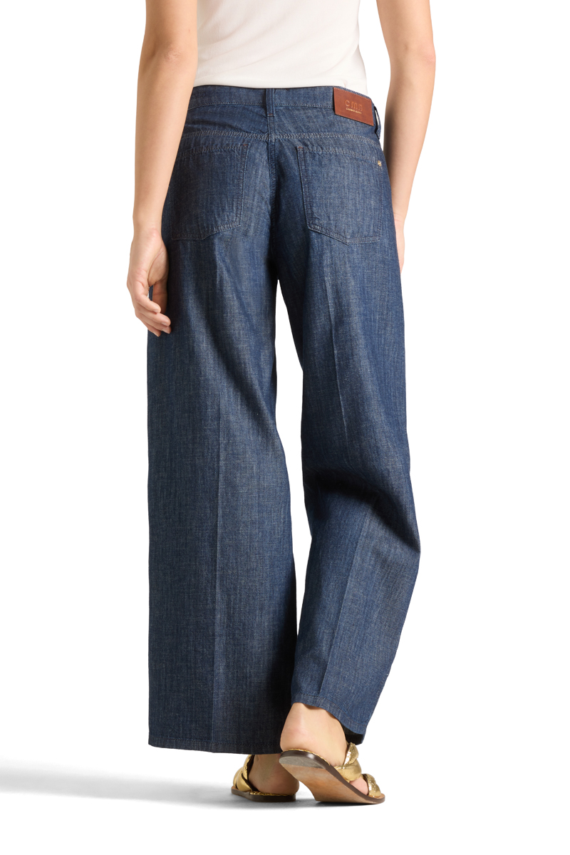 Aimee seam cropped