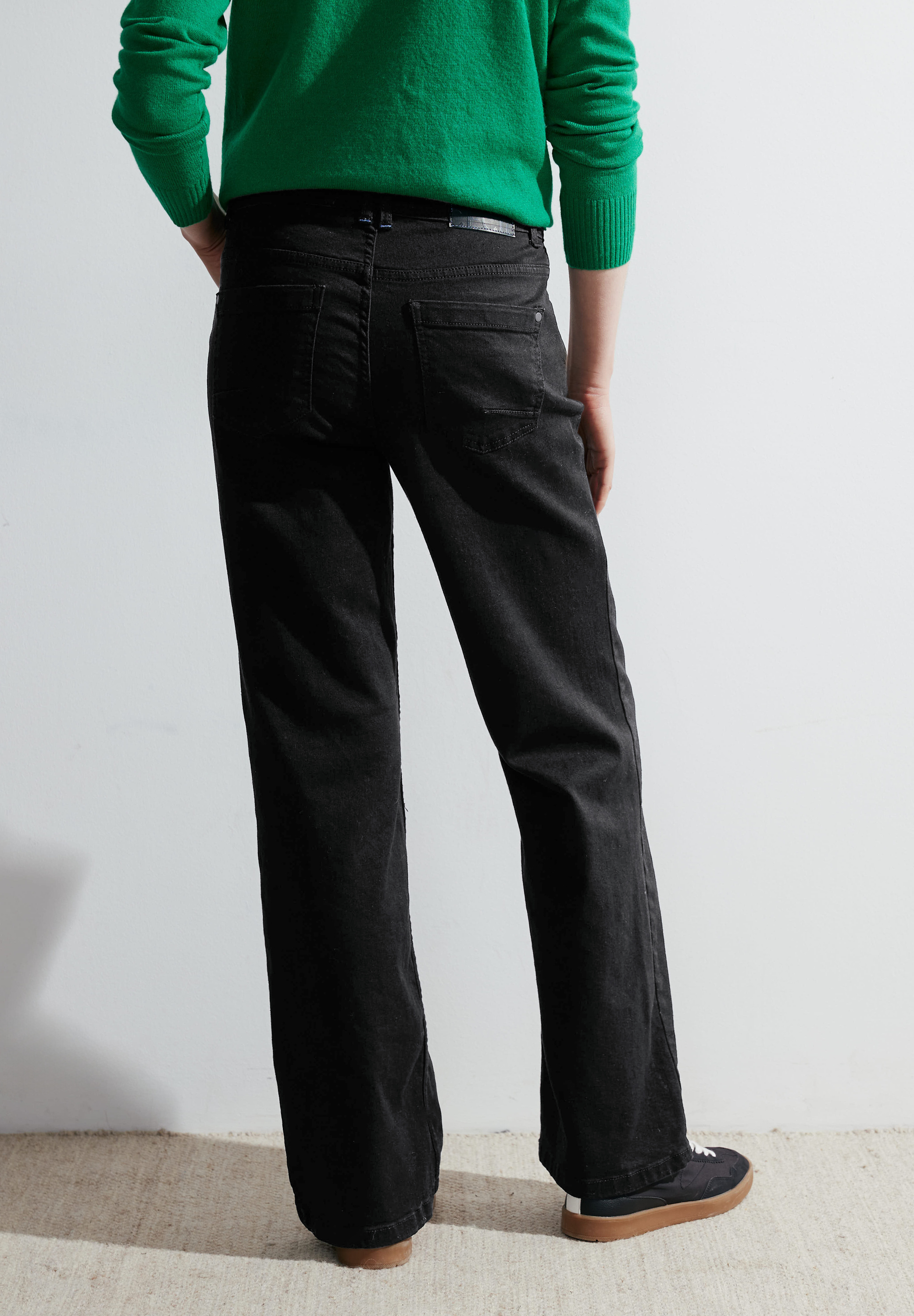Loose Fit Jeans