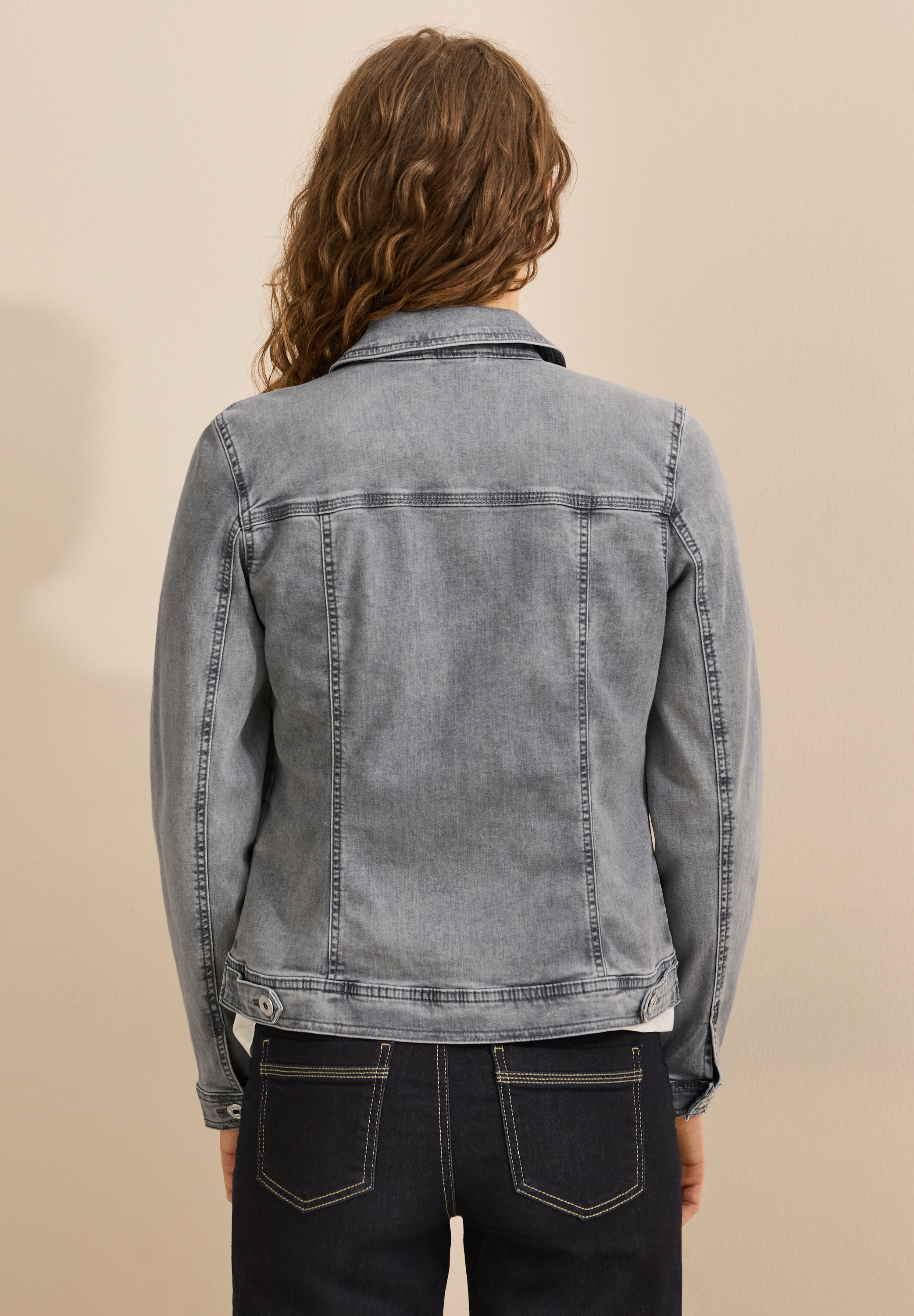 Jeansjacke mit Hemdkragen