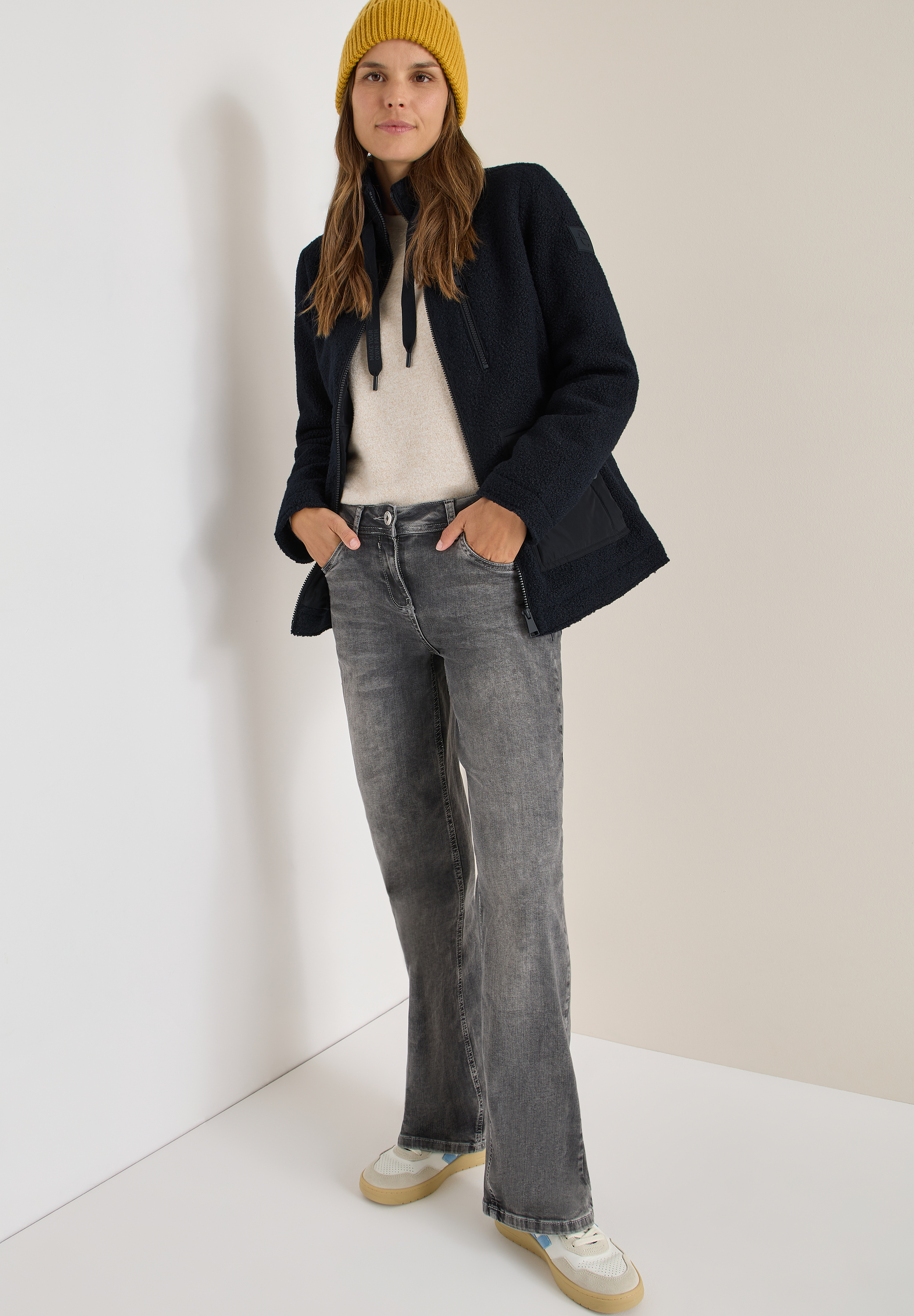 Kuschelige Jacke mit Details