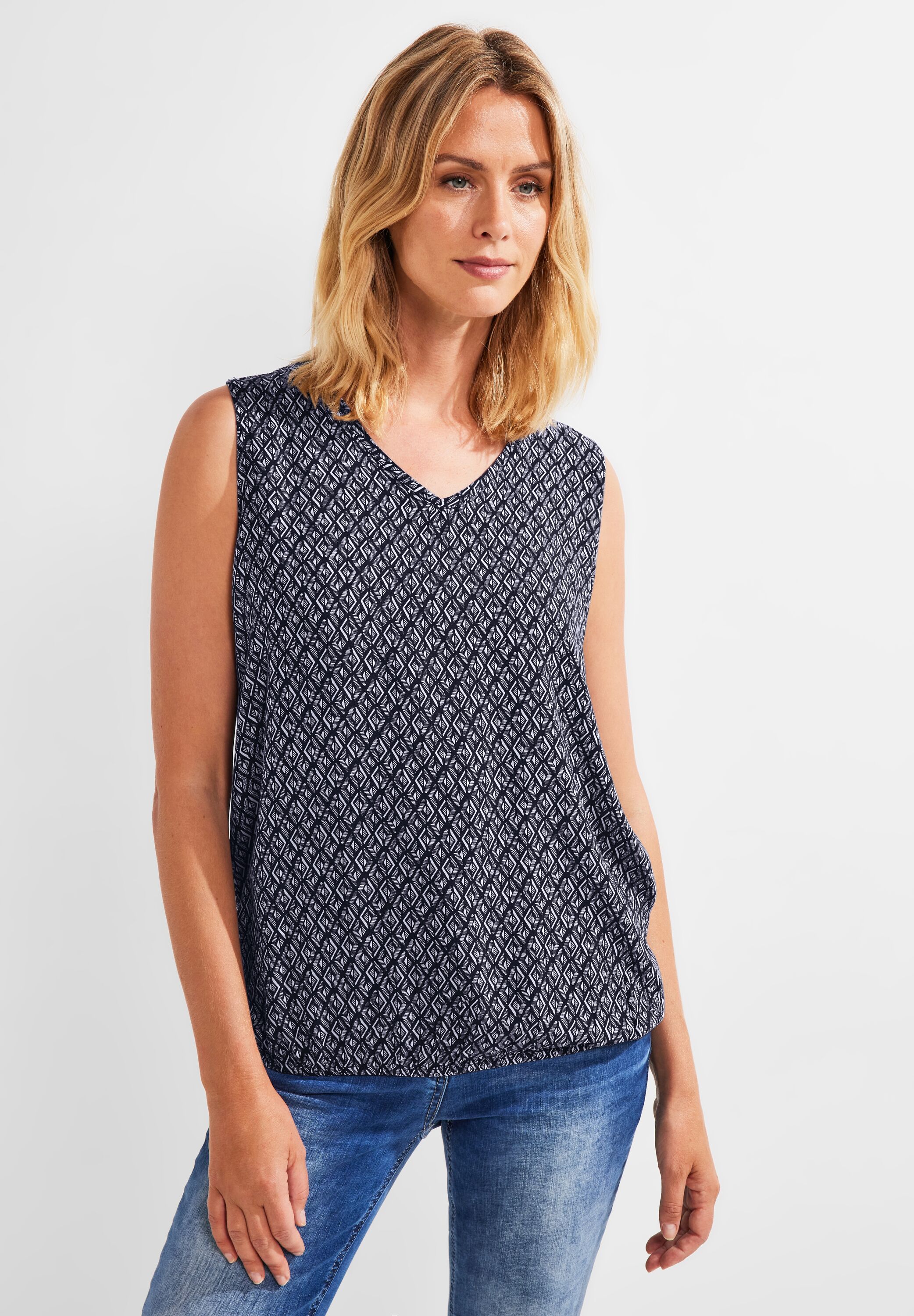 Minimal Print Bluse