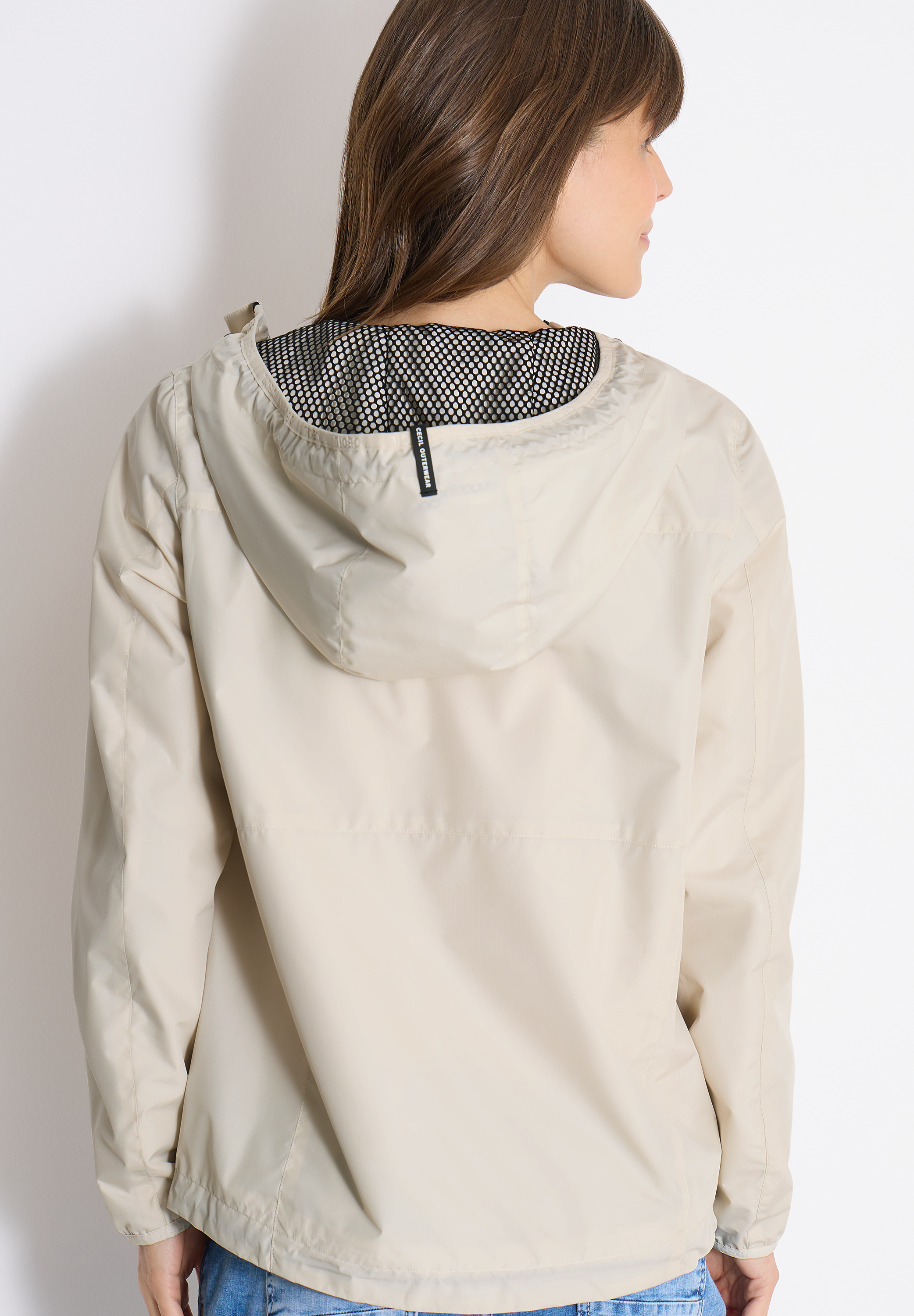 Jacke mit Kapuze und Tunnelzug